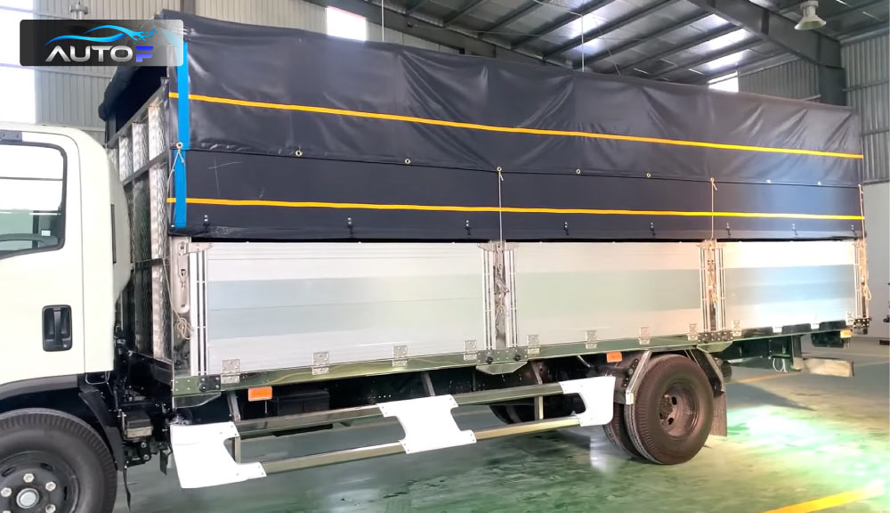 Xe tải Isuzu NQR 550 thùng bạt bửng nhôm (5T & 5.7T) dài 5.7 mét và 6.2 mét